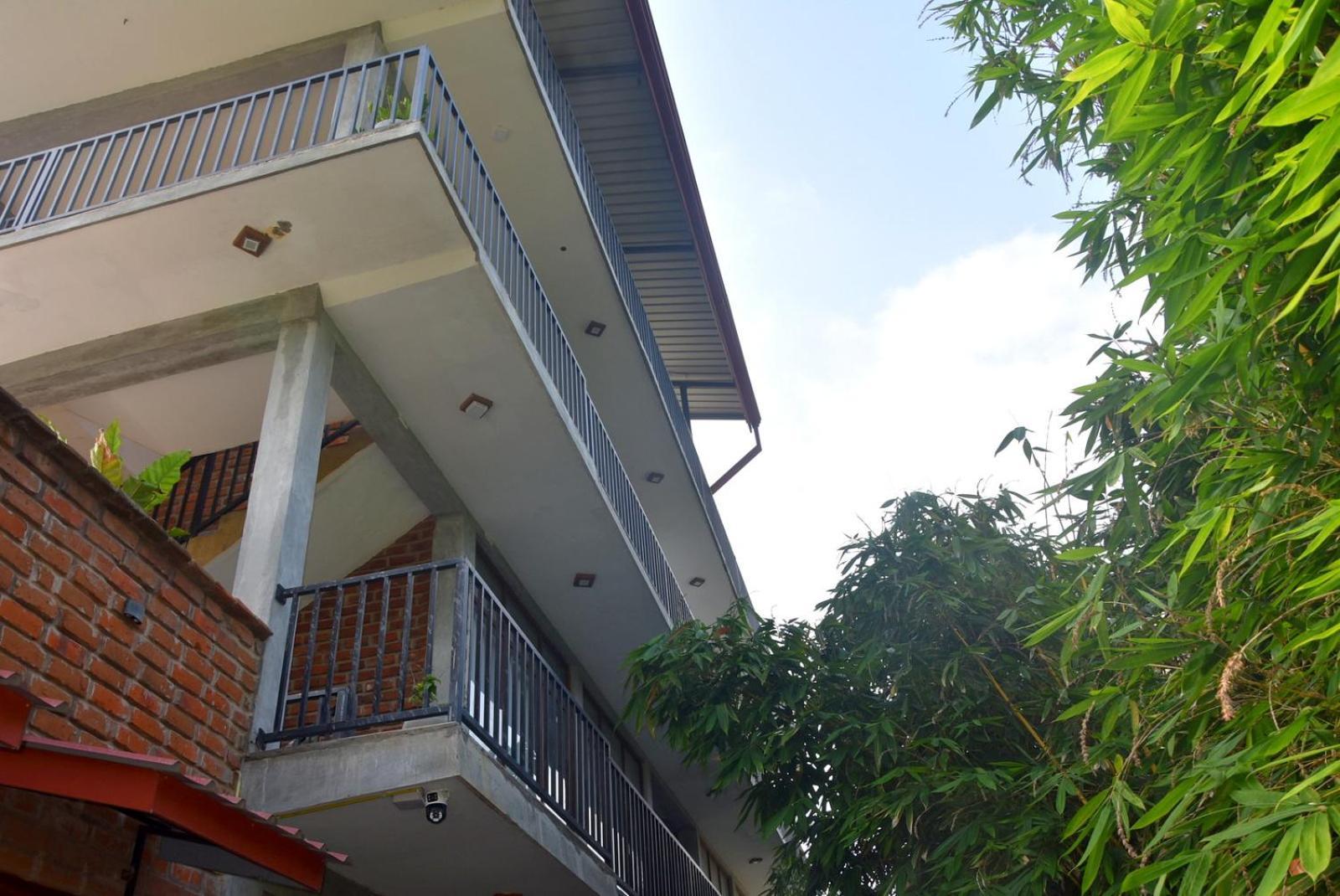 Ciel Star Anuradhapura Hotel Bagian luar foto