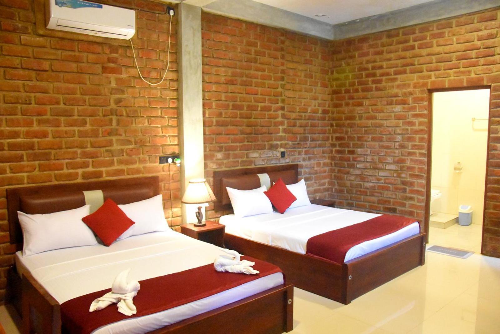 Ciel Star Anuradhapura Hotel Bagian luar foto